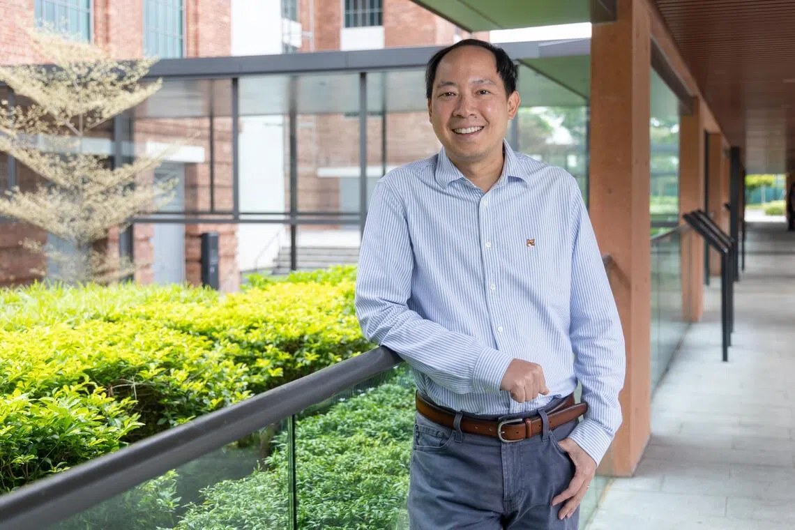 刘昕炜引用《孙子兵法》中的“风林火山”来概括理想电网的特质：应对电力中断“疾如风”、需求协调“徐如林”、稳定能力“侵掠如火”、容量基础“不动如山”。（吴先邦摄）