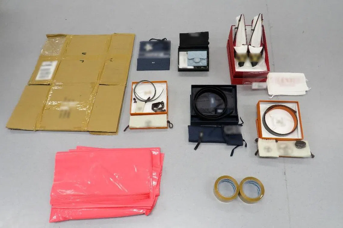 被告宋庆光误报的奢侈品，已被关税局扣押。（新加坡关税局提供）