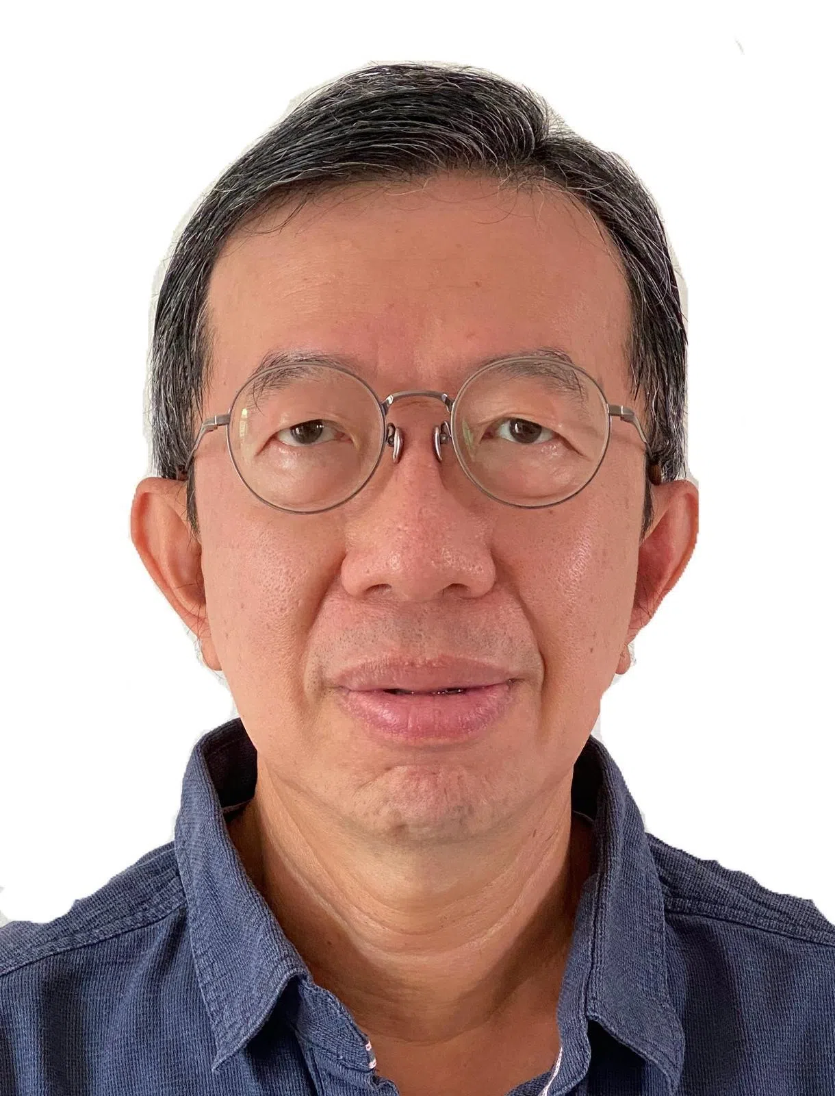 李一翔在八个不同政府机构和非营利组织担任义工，同时积极学习日文和太极拳。（受访者提供）