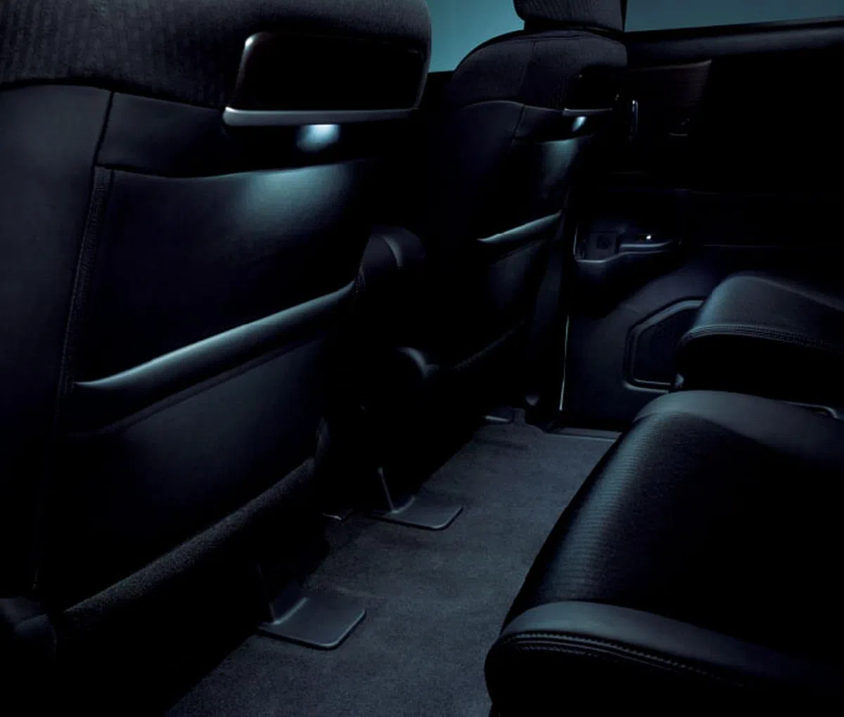 车室座椅可根据需要灵活调动。（车商提供）