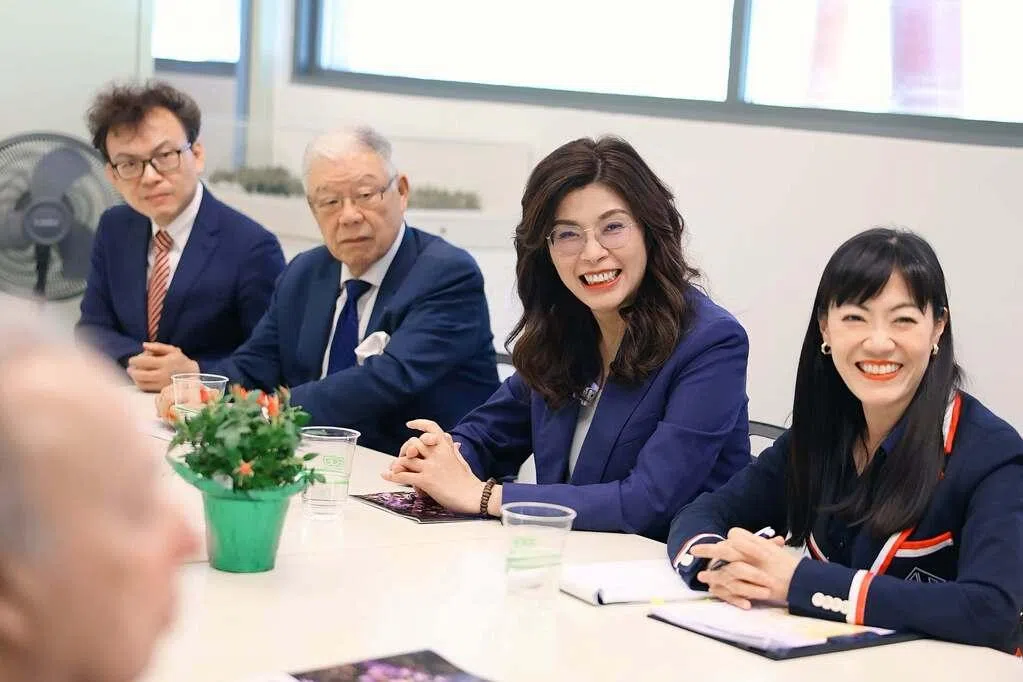 台湾在野的中国国民党主席郑丽文于美东时间星期三（6月10日）拜访五位美国议员，并称国民党的真正立场不是反对美国对台军售。