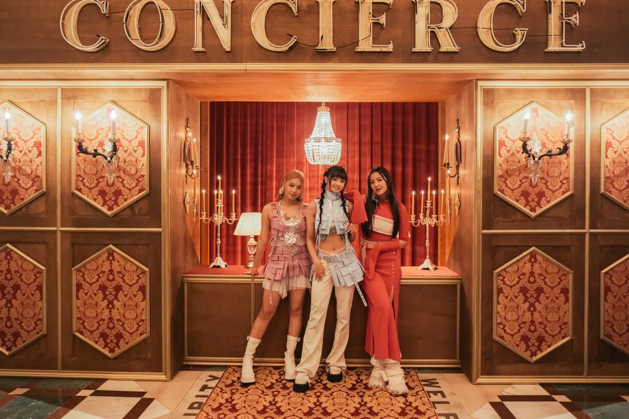 香港女团Me&近日以单曲“Eye to Eye”出道。（CANGLO提供）