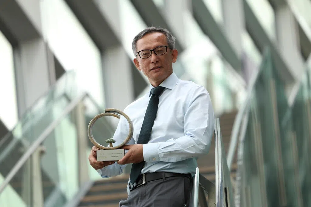 关注跨境烟霾治理逾28年 戴尚志获颁总统环境奖