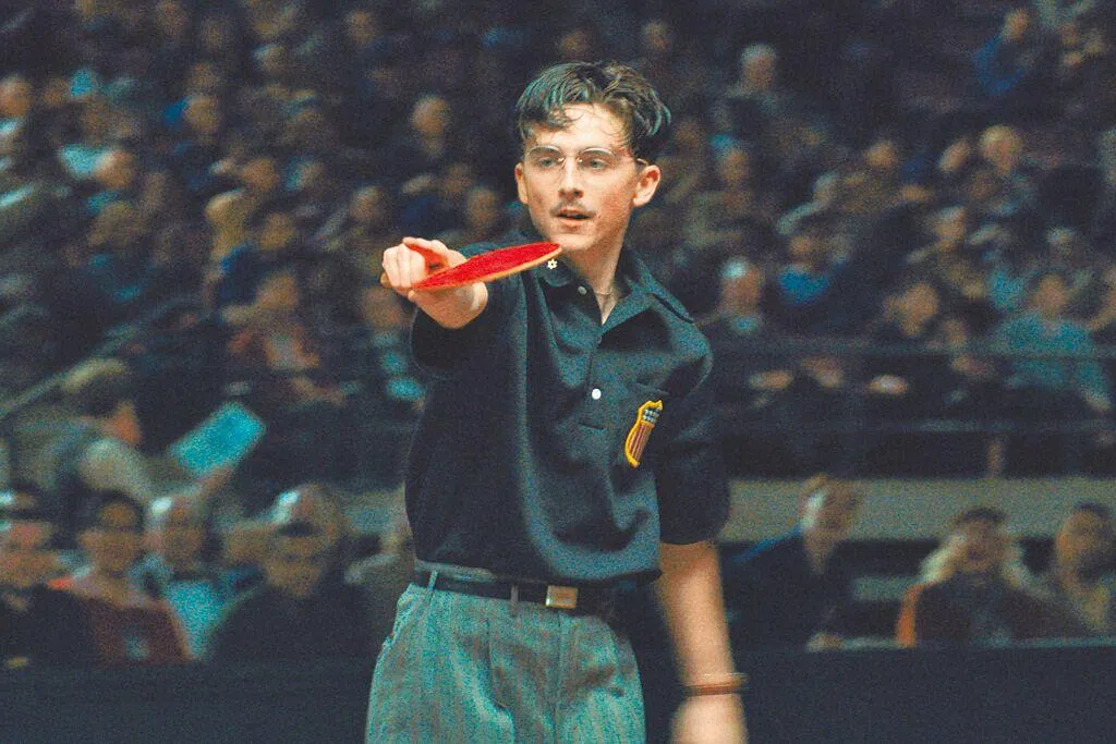 “甜茶”Timothée Chalamet刚获得金球奖音乐及喜剧类最佳男主角。（互联网）