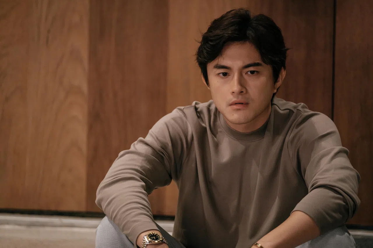 包勋评在片中饰演不按牌理出牌的科技大亨骗子。（mm2提供）