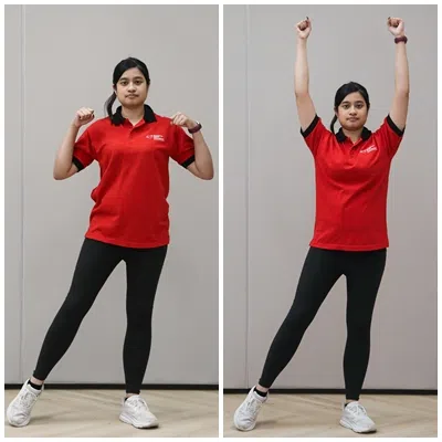 左图：右脚尖往外点地，双肩向后转动。右图：右脚尖往外点地，双手同时往上举。（刘欣怡摄）