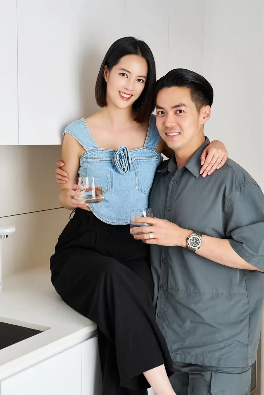 郑颖（左）和伍思翰的新家以白色为主。（取自郑颖IG）