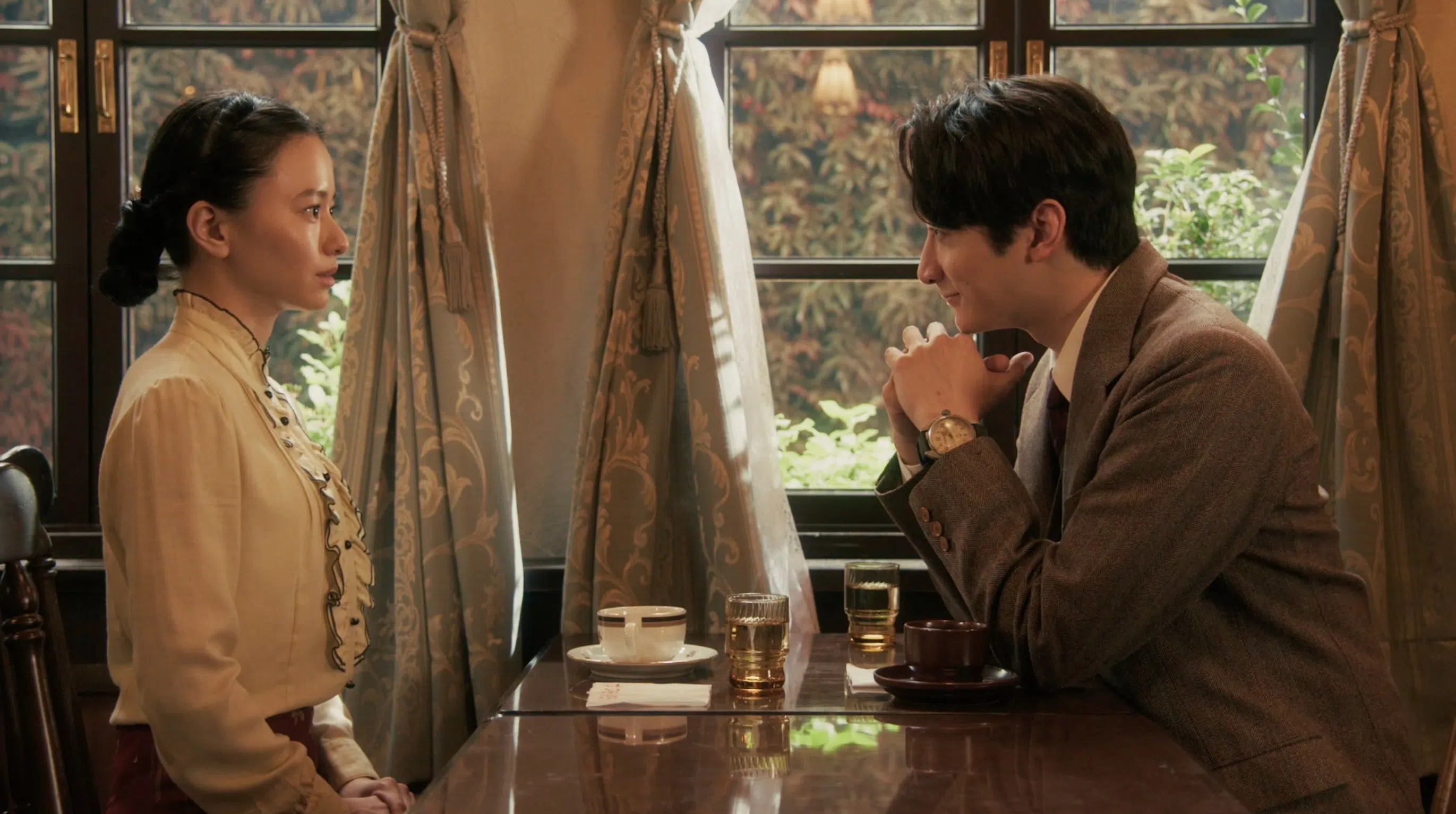 副CP每每同框就好比高手拉扯对决，火花十足。（互联网）