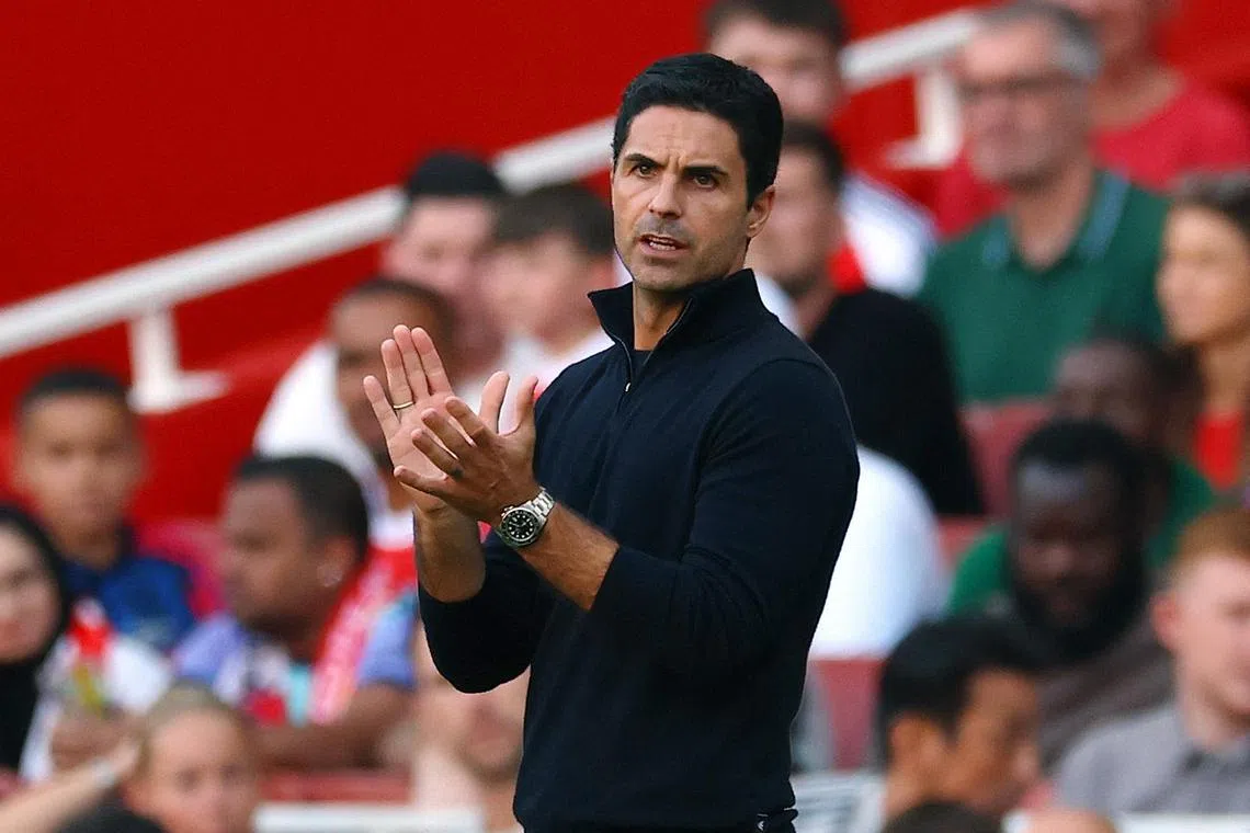 炮兵主帅阿特塔对当前的阵容十分满意，并期待英超新赛季的到来。（路透社）