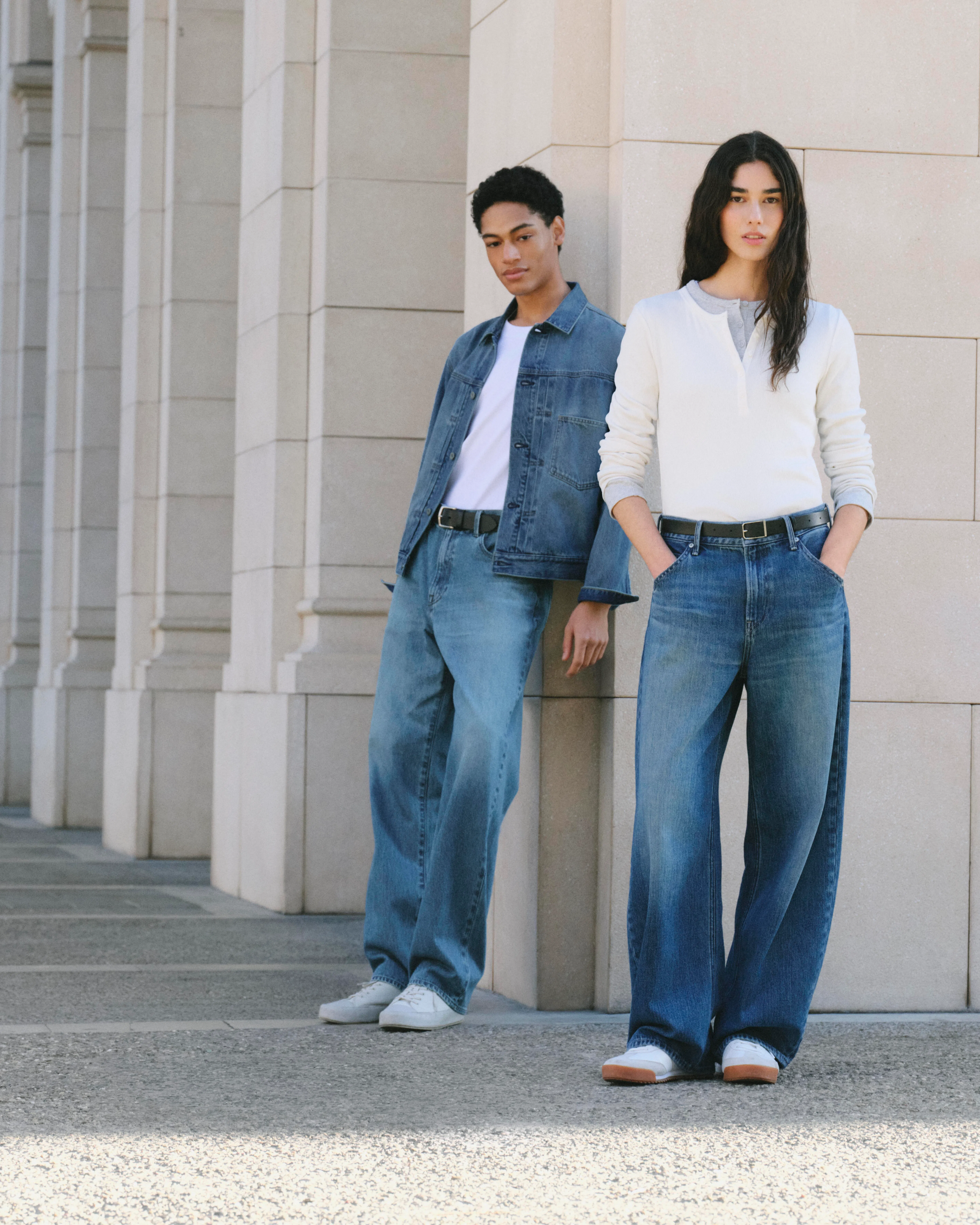 Uniqlo宽松牛仔裤设计精细，烘托穿者轮廓。（Uniqlo提供）