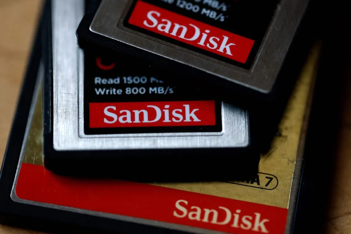 内存制造商SanDisk的股价在星期三下跌16%，闭市报584.55美元。（法新社）