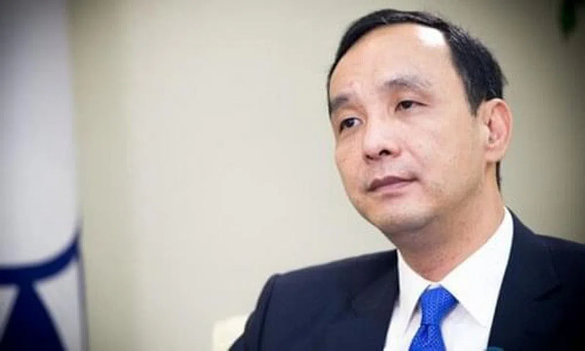 国民党党主席候选人朱立伦暗批民进党“抗中害台”。（互联网）