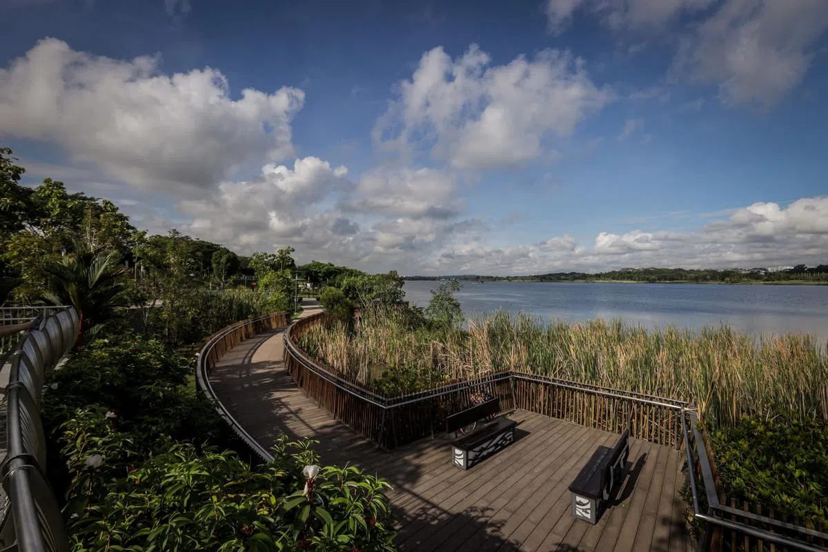划手湾（Rower's Bay）除了能看到蓝天白云的美丽景色，傍晚时还能看到美丽的日落。（摄影 / 叶振忠）