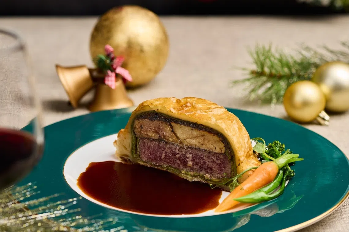 Tablescape餐馆的四道式佳节套餐主食有牛肉威灵顿选项。（餐馆提供）