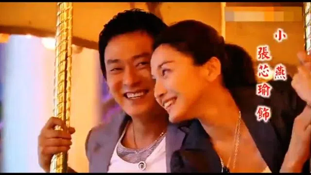 江祖平（右）在《夜市人生》中与王识贤合作。（视频截图）