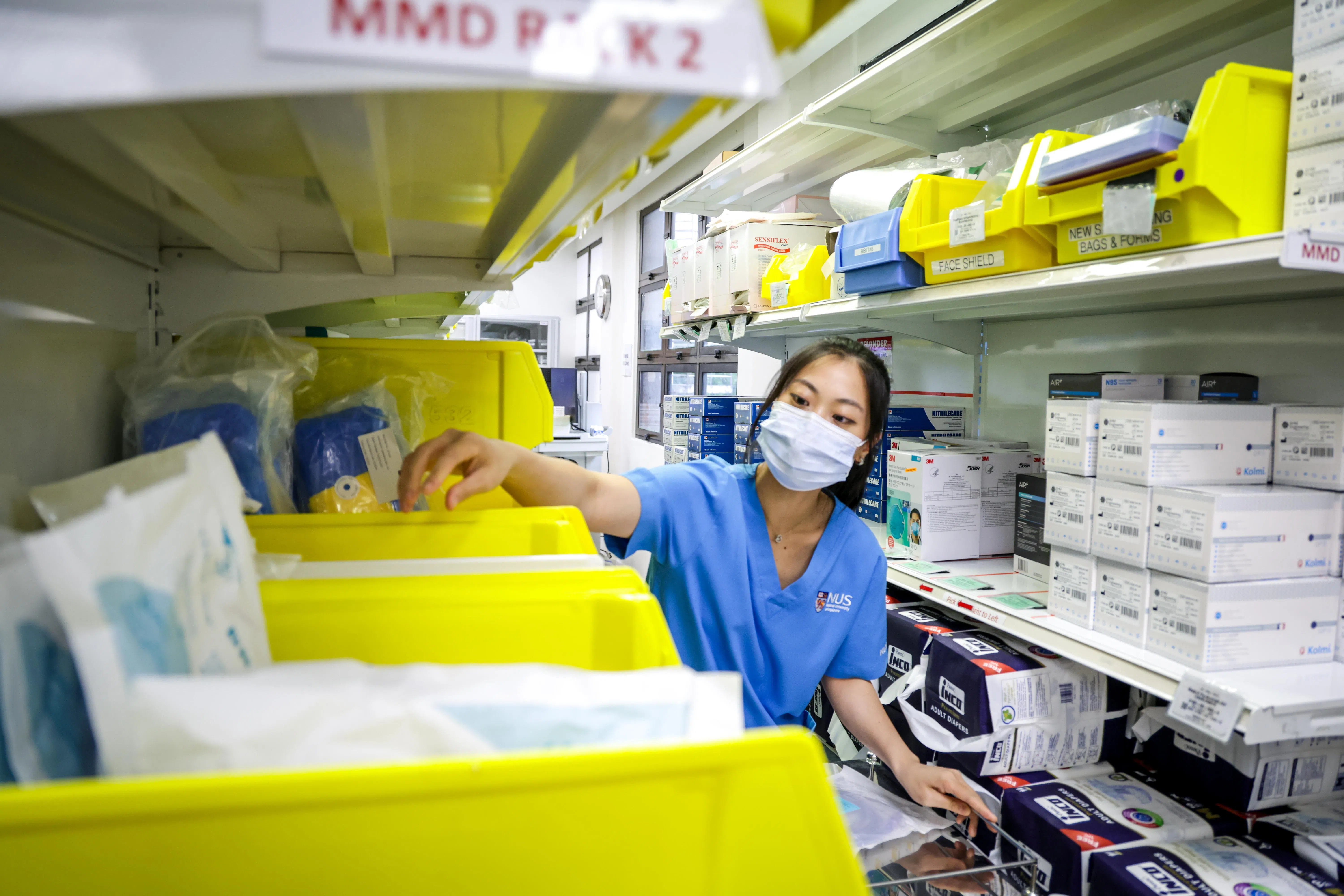 大学期间在不同医院实习的经历，让佘晓轩对护理工作更有信心。（叶振忠摄）