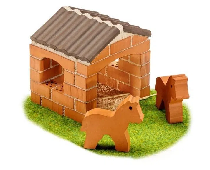 Teifoc马厩建筑套组旨在刺激儿童的创造力和想象力。（取自littleshop.toys）