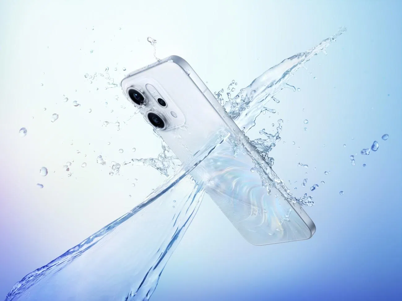 Reno14 Pro能耐高压和高温水柱的喷射。（厂商提供）