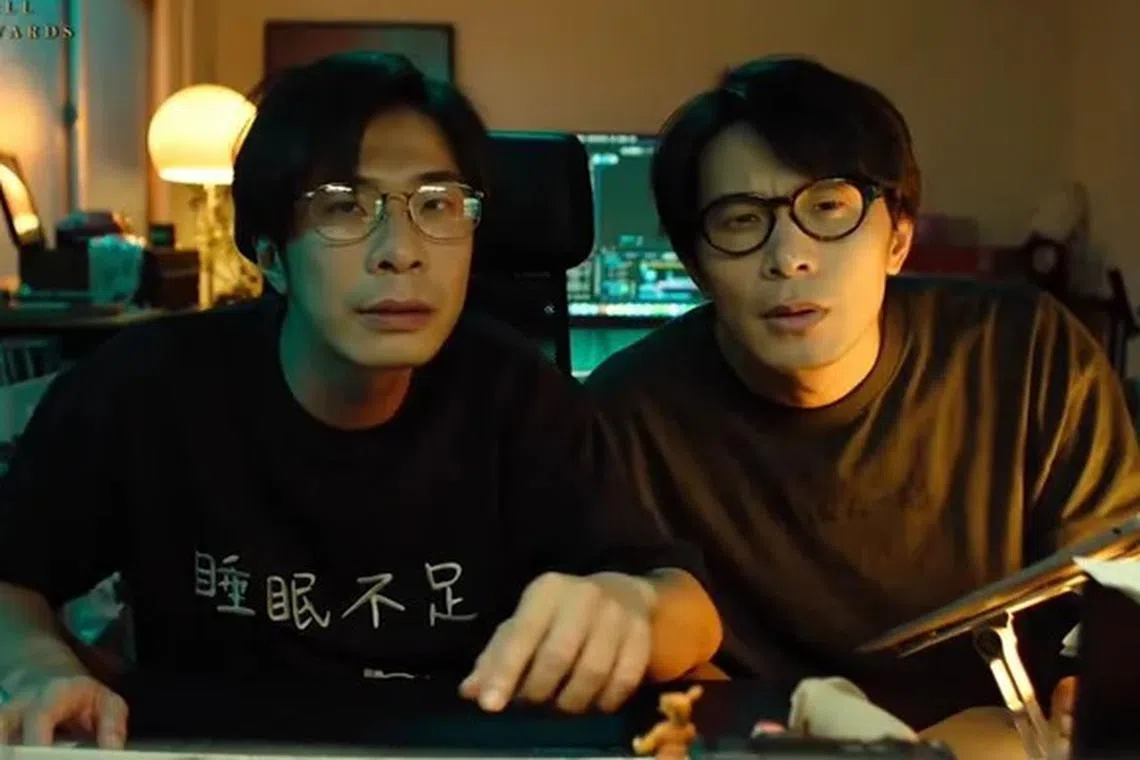 姚淳耀（右）开场与网红钟佳播上演五部入围台剧的经典片段。（互联网）