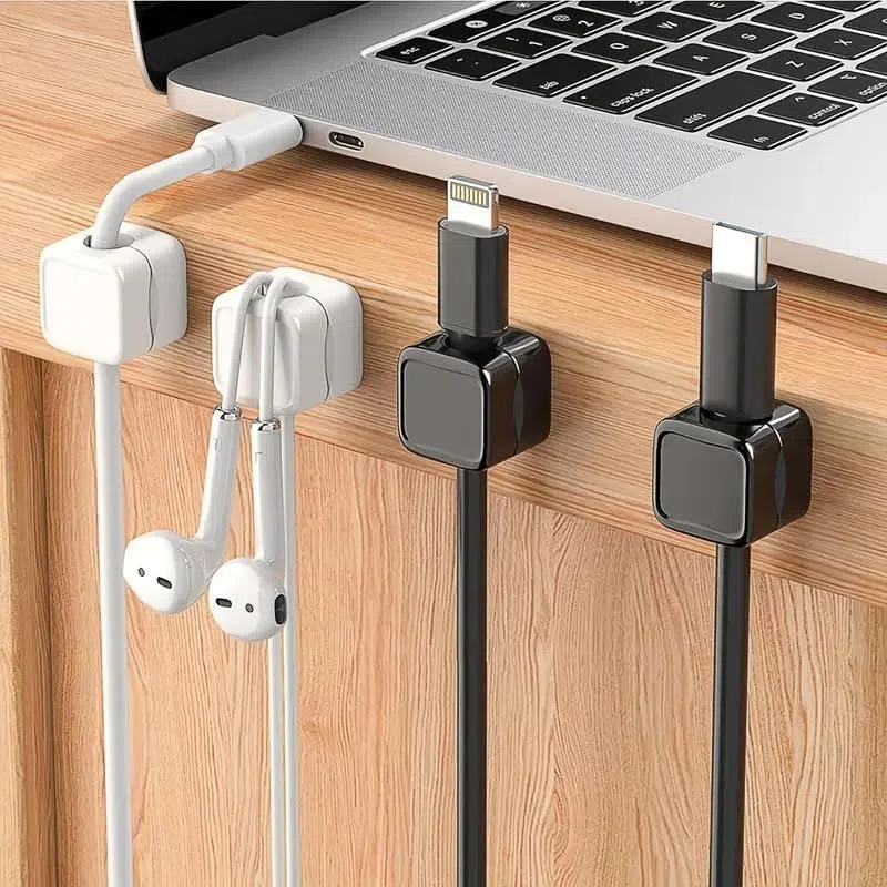 磁吸型理线器适合固定常用数据线。（互联网）