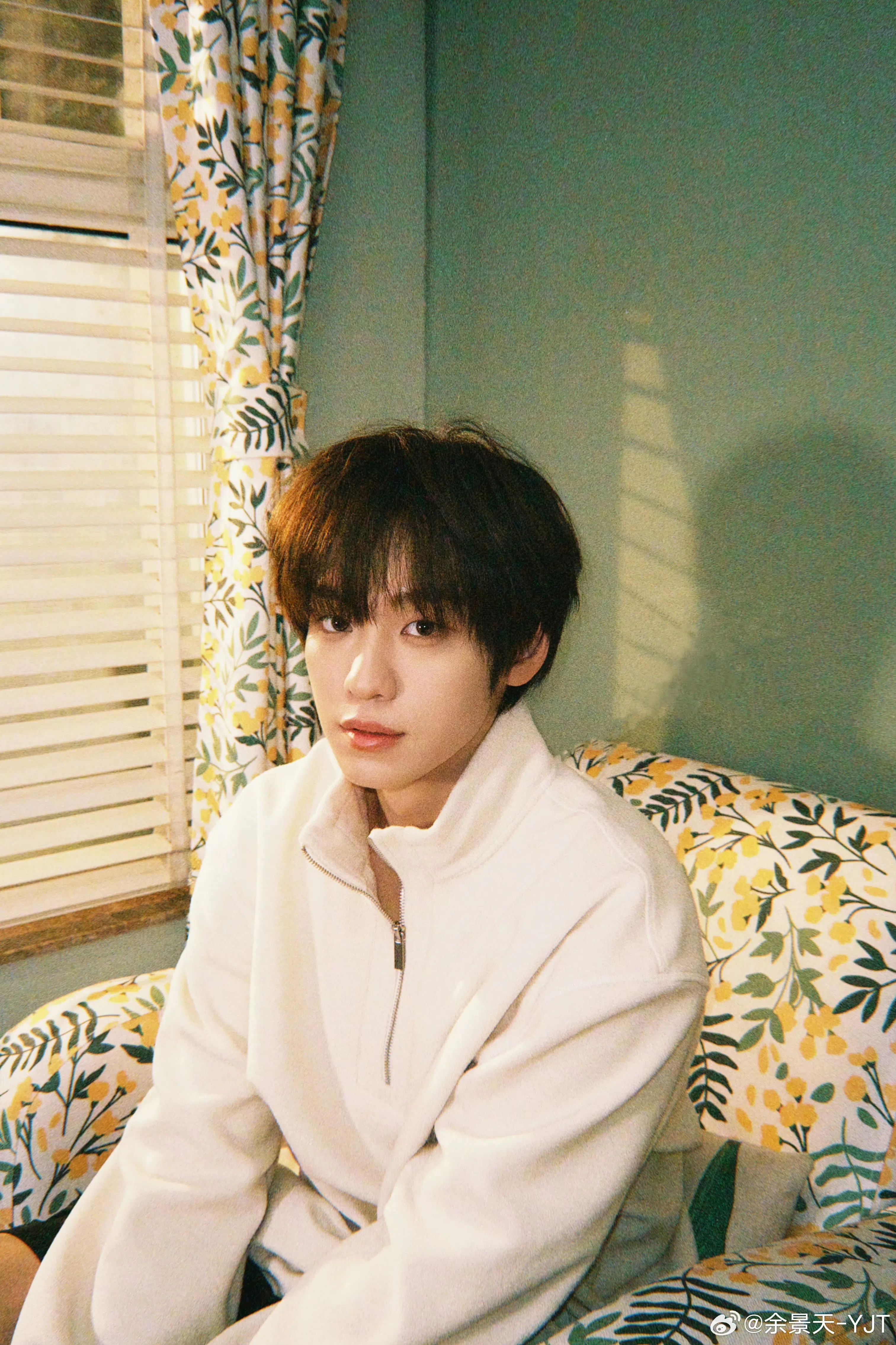 余景天2024年推出新专辑接受中国媒体访问，首度谈到退出《青春3》的情形与心情。（取自艺人微博）