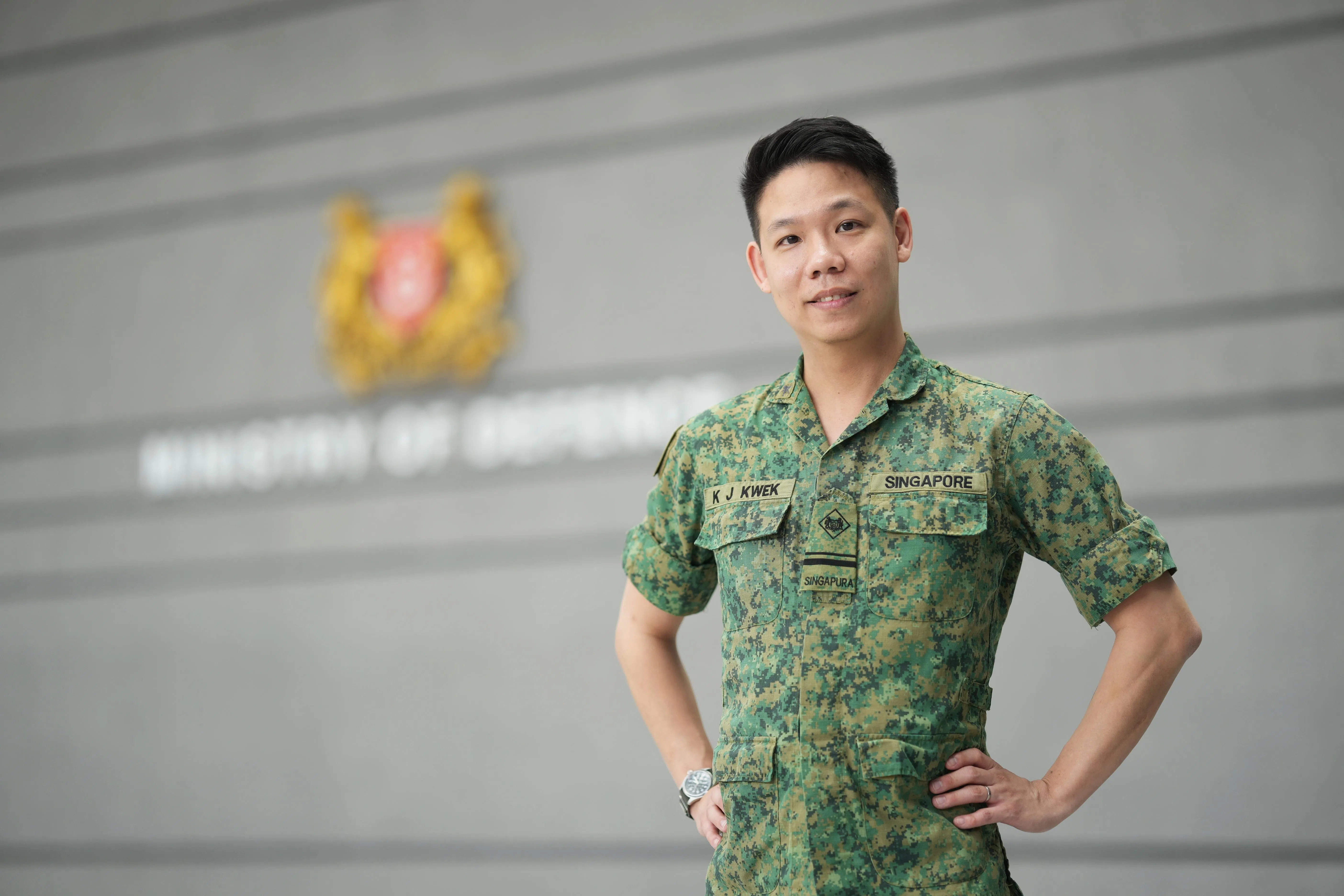 郭杰俊去年以法律事务官身份，到澳洲参加“袋鼠”演习，在实战演习环境中，为军队提供法律建议。（谢智扬摄）