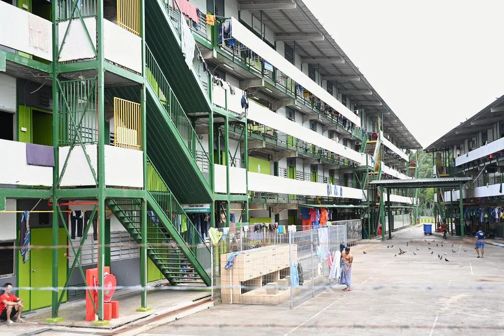 需求强劲加上须符合新标准 本地客工宿舍租金走高