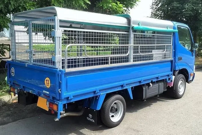 为提升工人的交通安全，当局将在明年全面禁用铁笼罗厘。（陆交局提供）