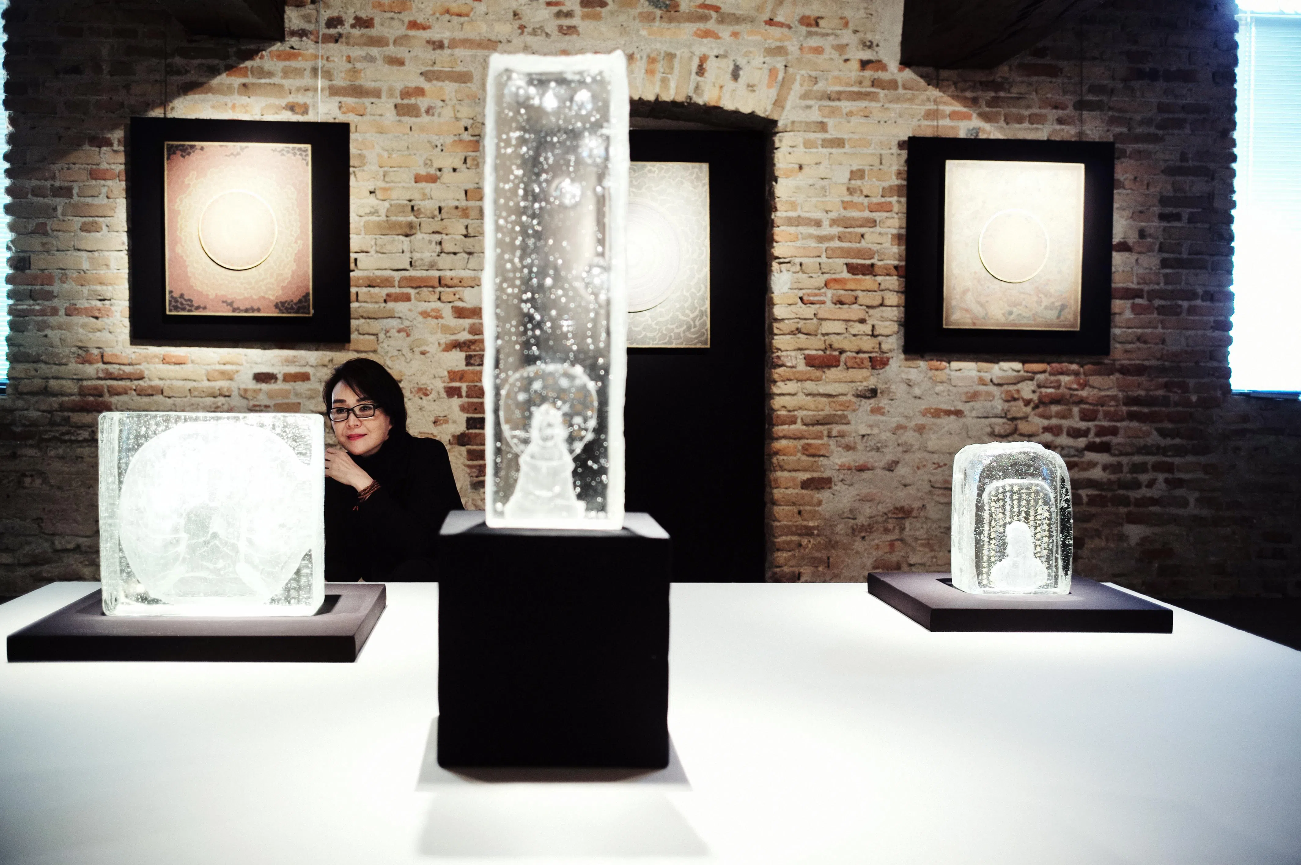 杨惠姗的“无相系列”在法国大皇宫展出。（琉璃工房提供）