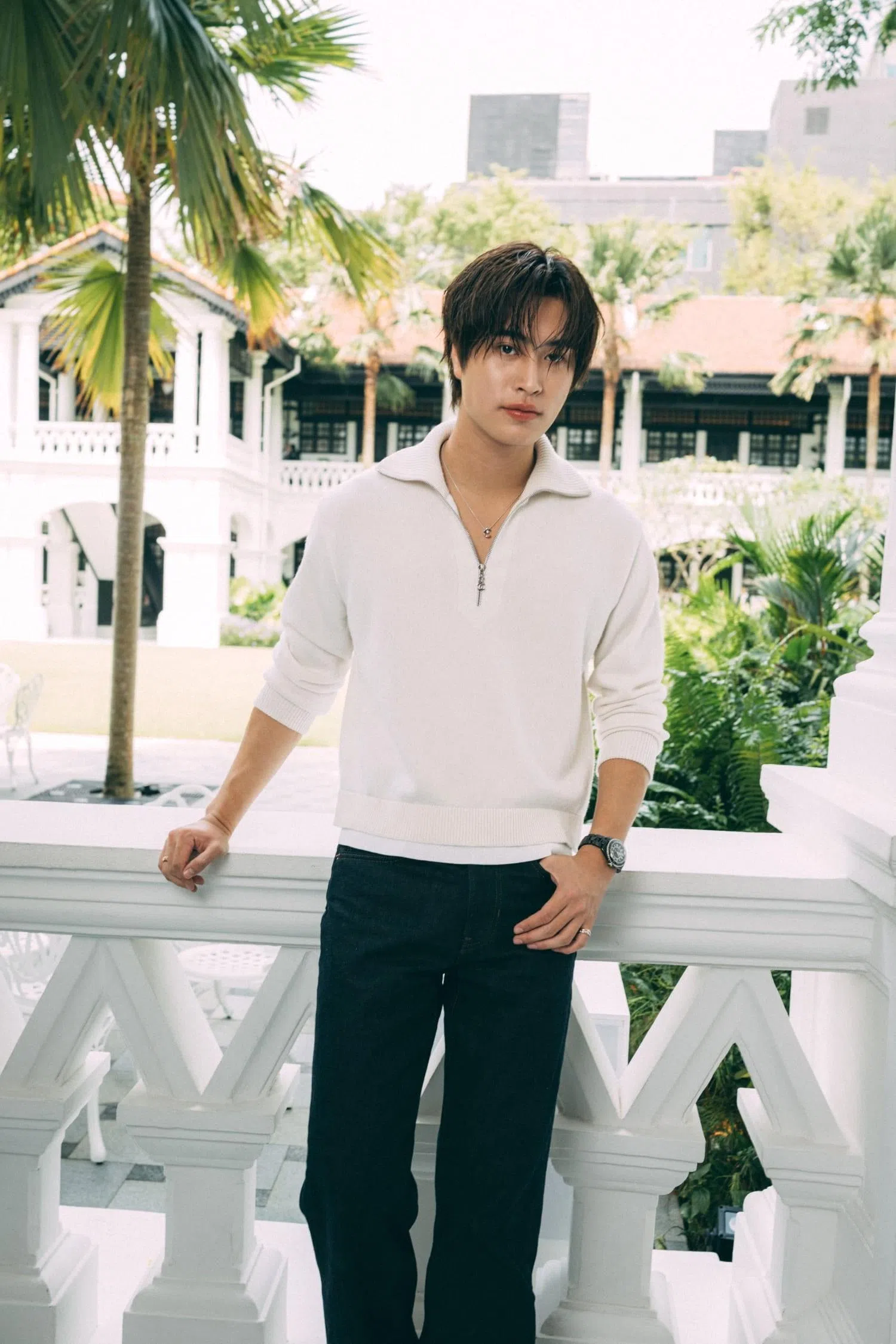 泰国人气演员Gemini Norawit亮相莱佛士酒店看秀。（香奈儿提供）