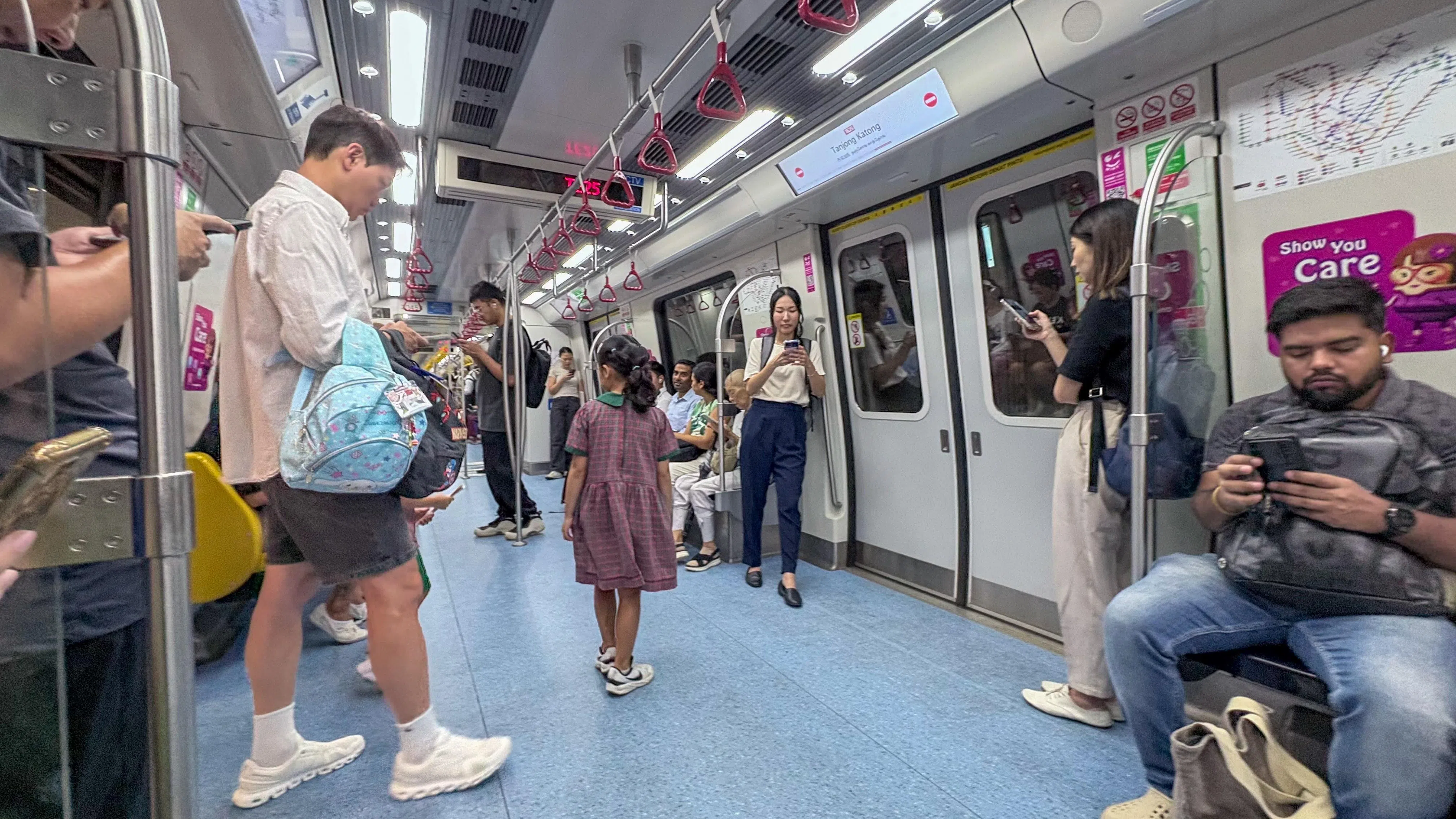 列车服务已全面恢复。（吴先邦摄）