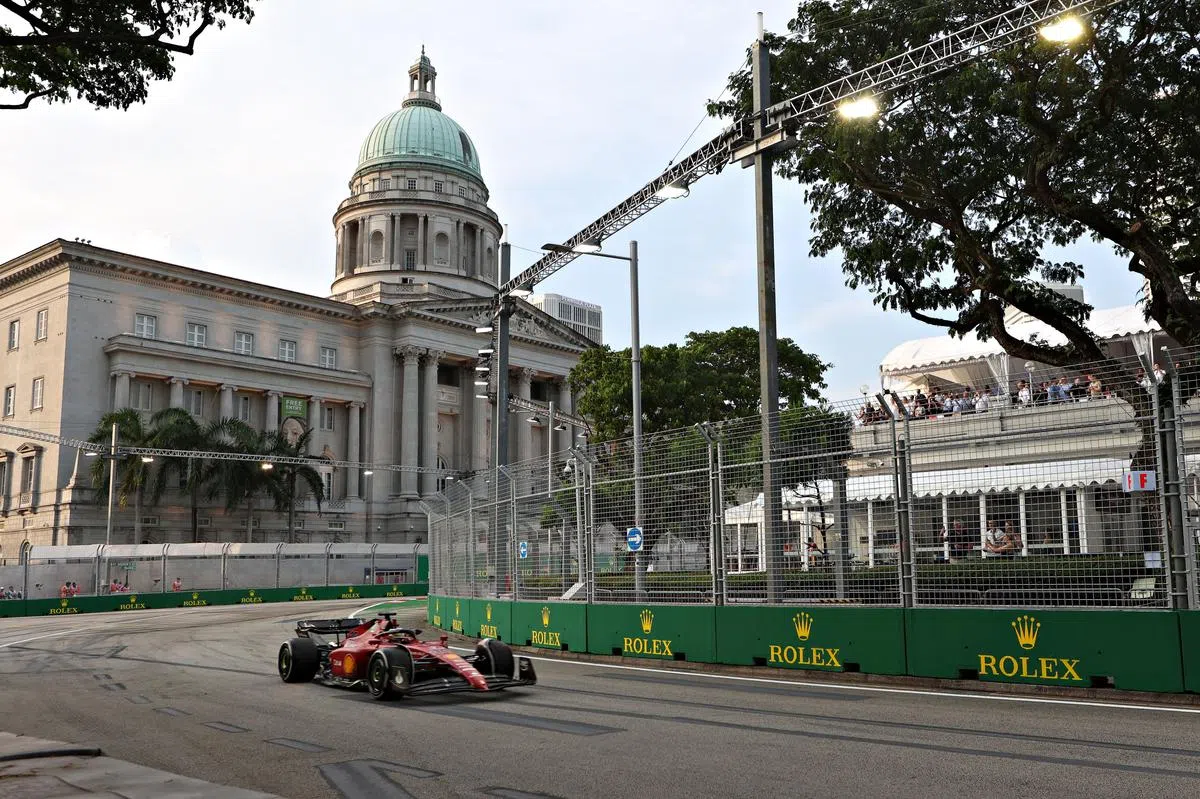 世界一级方程式赛车（F1）新加坡大奖赛今年9月底在滨海湾赛道开跑。（张思庆摄）