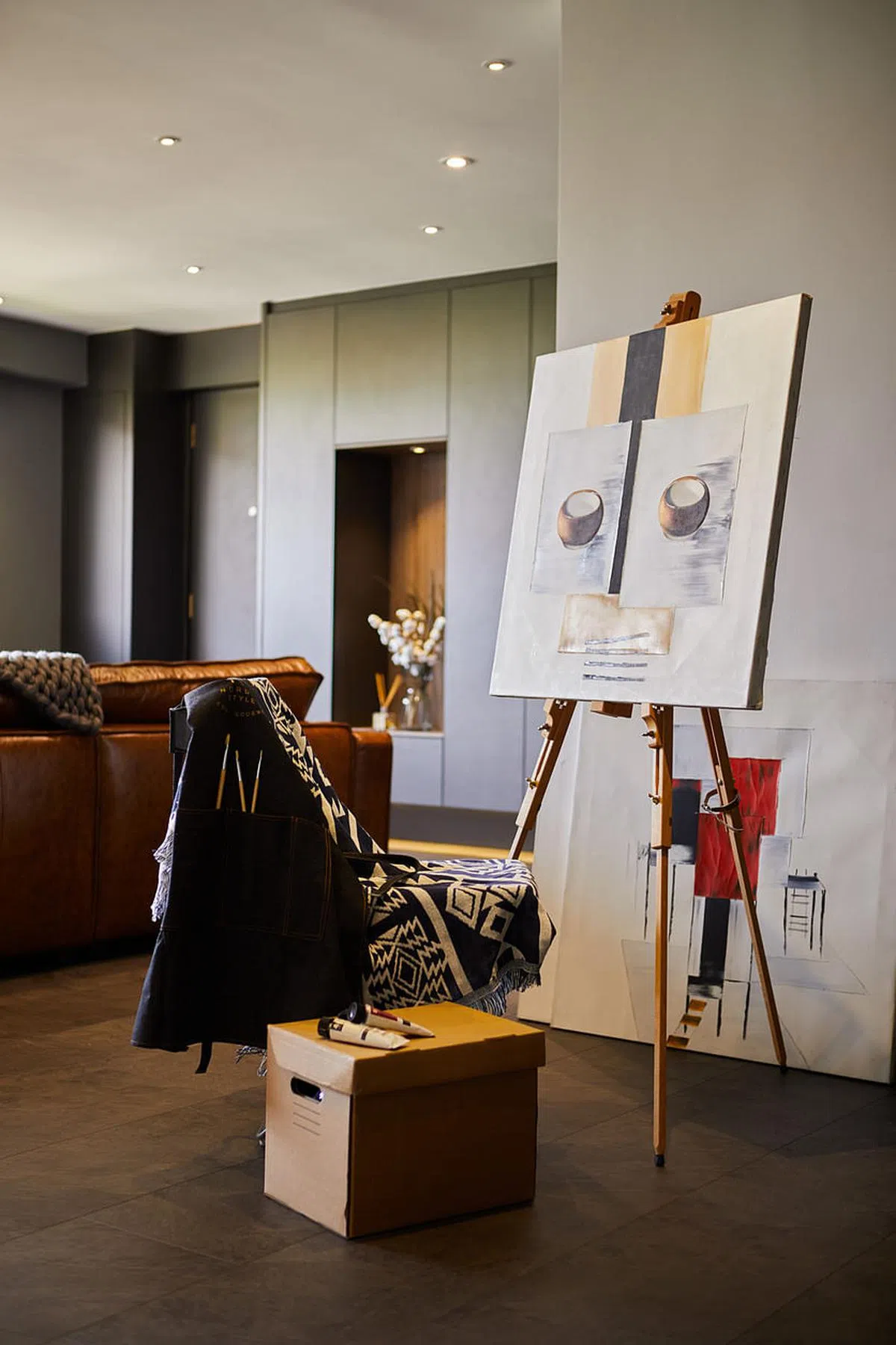 屋主有一个陶冶性情的绘画小站。（Home Guide提供照片）