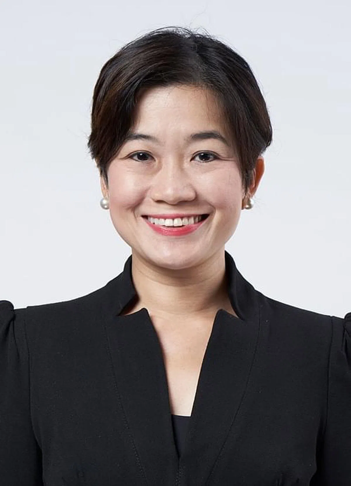 许多外国企业之所以选择以新加坡布局东南亚，以至连接全球商机，除了看中新加坡的透明度、稳定性和全球连通性，也看中新加坡多元化经济，特别是在制造业发展的优势。——新加坡经济发展局局长傅美晶