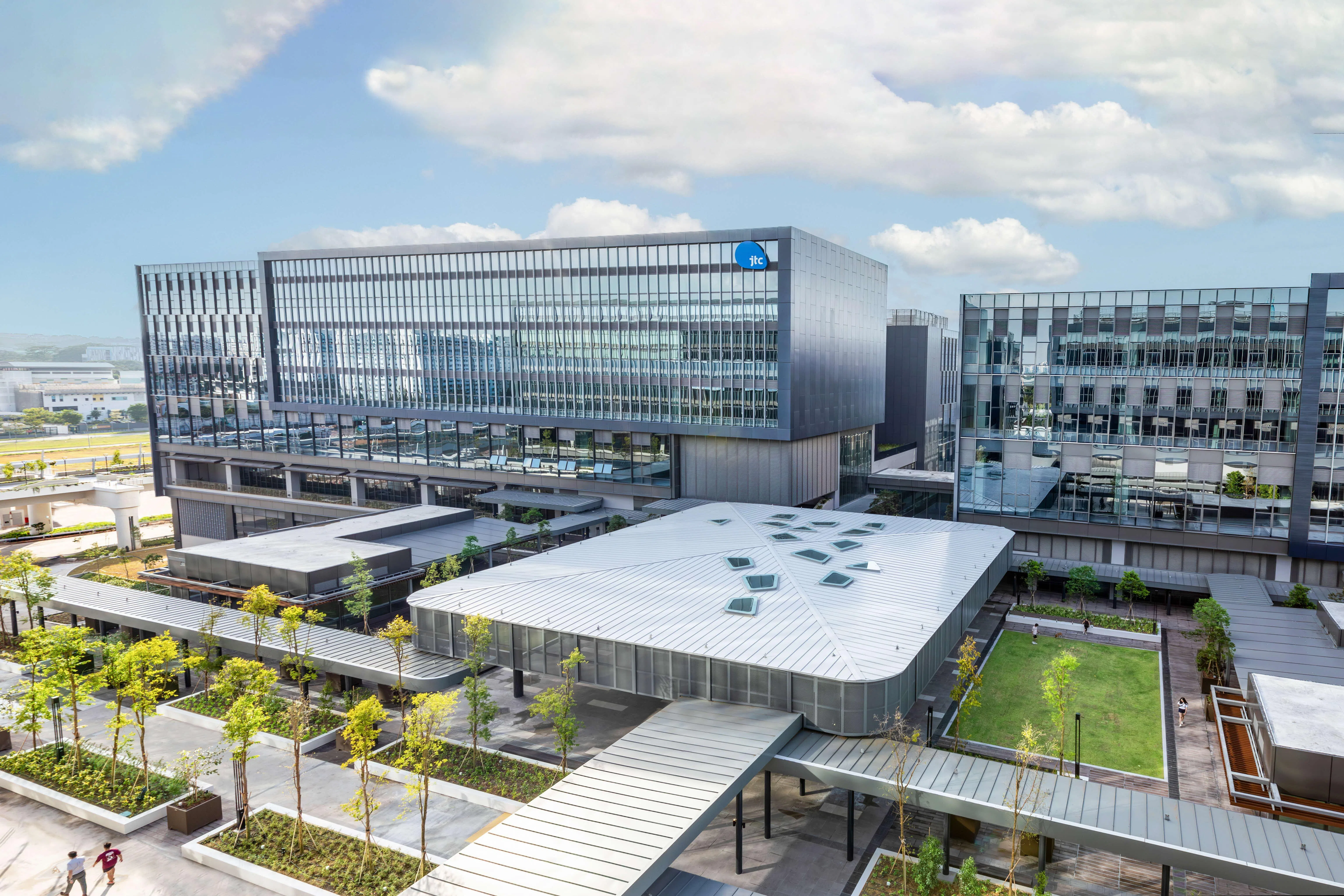 武林广场位于裕廊创新区，它有超过11万平方米的可持续工厂空间。（裕廊集团提供）