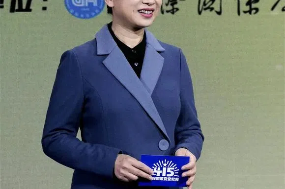 港媒：毕雁英今年1月出掌国务院发展研究中心港澳研究所