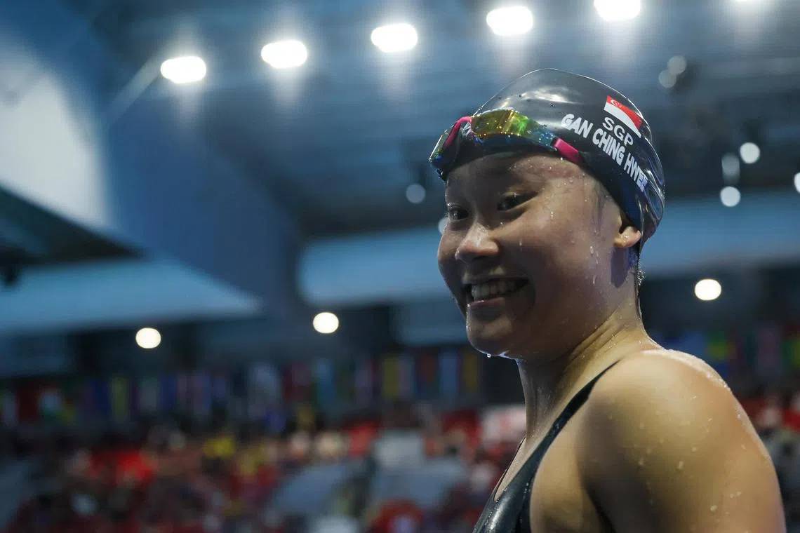 我国泳手颜欣慧认为，随着自己取得越来越多成就，对自身的期望值会更高，希望每场比赛都能超越自己，但也会一步一步来。（张俊杰摄）