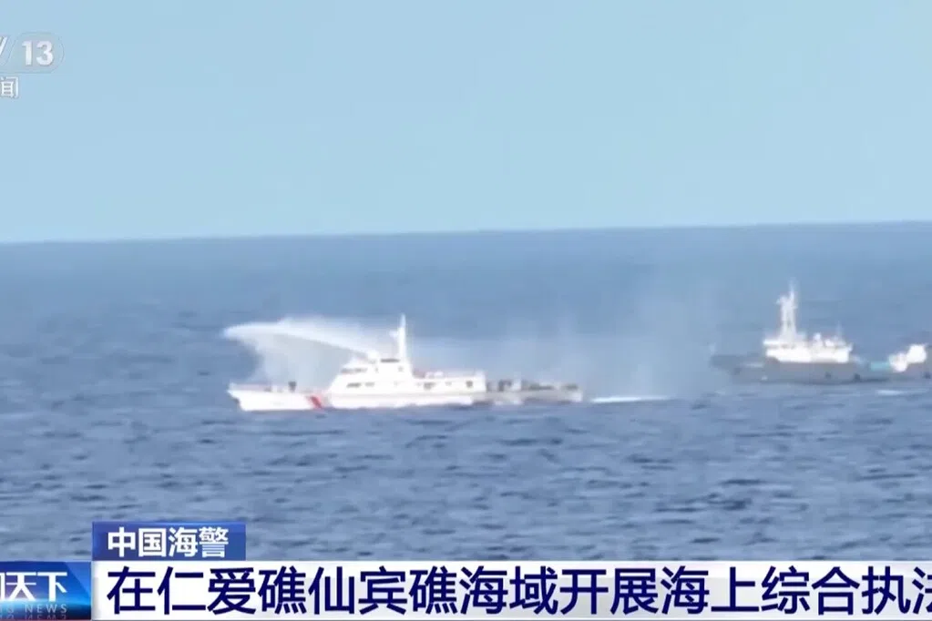中国海警仁爱礁海域开展执法训练 做好应对外方侵权准备