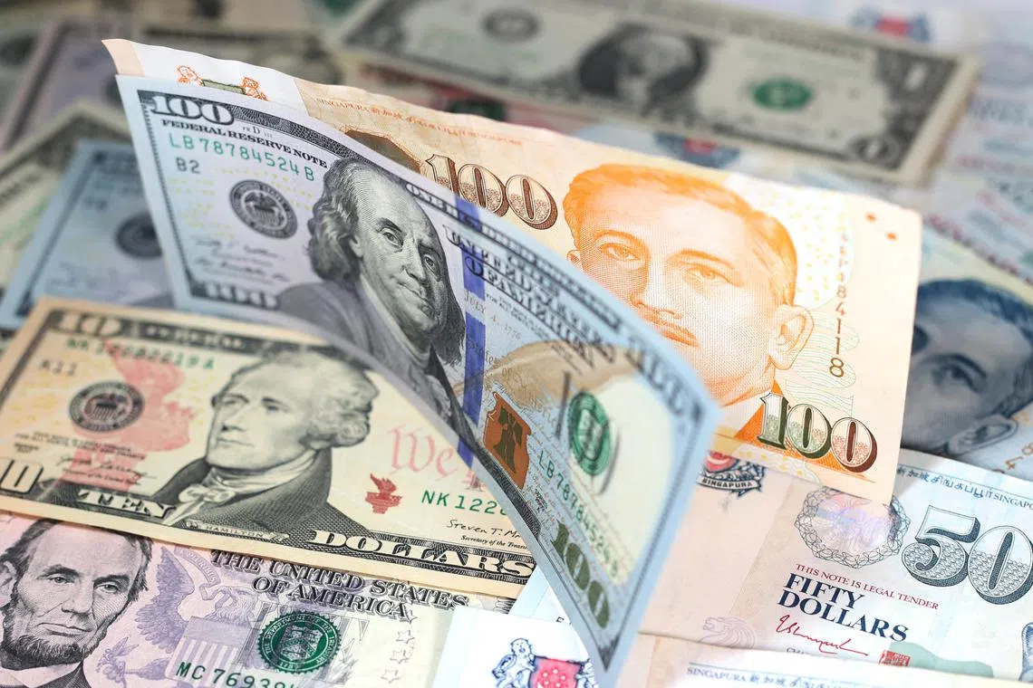 新元兑美元升至近10年新高| 联合早报