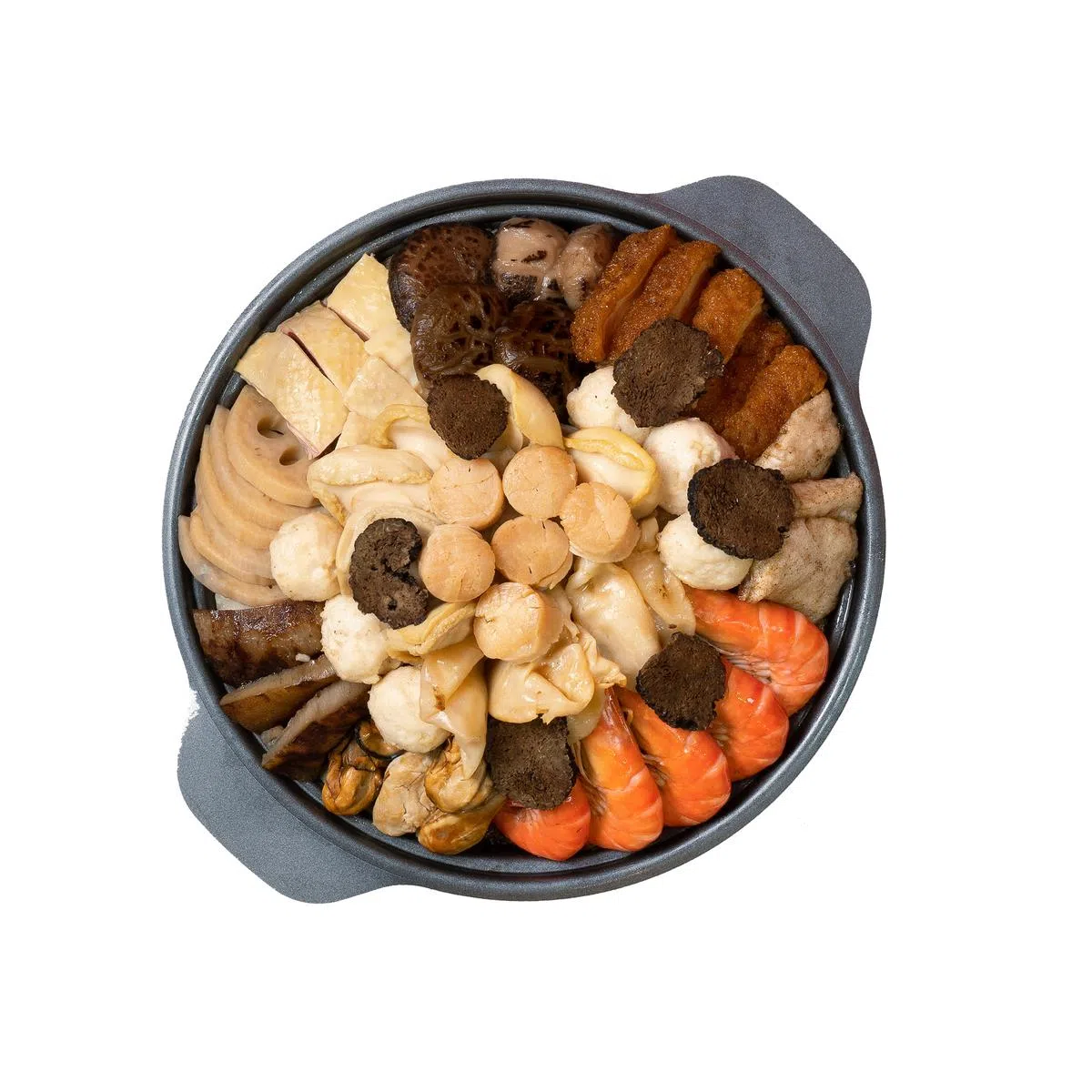 陈秀环大胆让盆菜结合黑松露。（陈秀环提供）