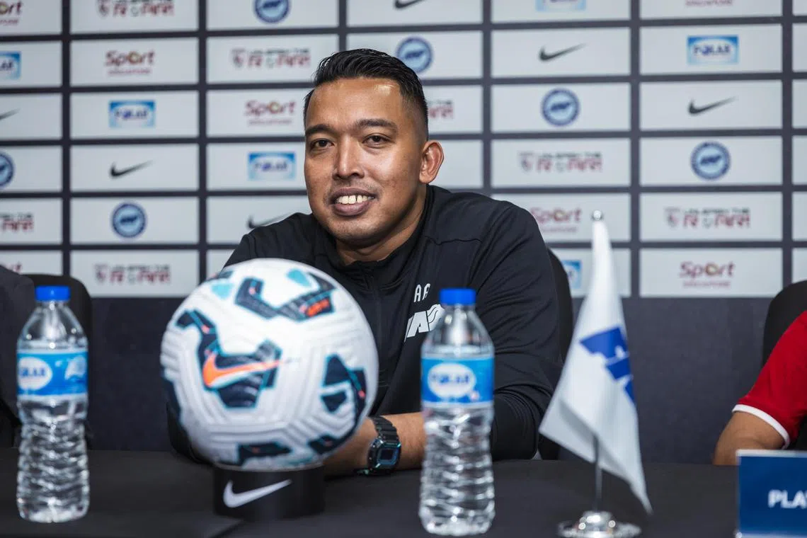 我国主帅阿什拉夫·阿里芬认为，球队在首场比赛不敌菲律宾后，以两连胜展现出了韧性，目前正处于正确的发展轨道上。（新加坡足球总会提供）