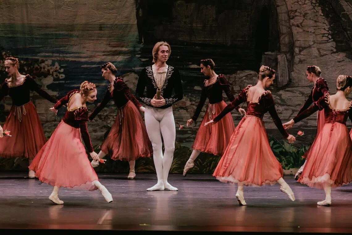 Crescendo Asia 2024年在东南亚筹办《天鹅湖》芭蕾舞剧巡演，票房表现不俗。（主办单位提供）