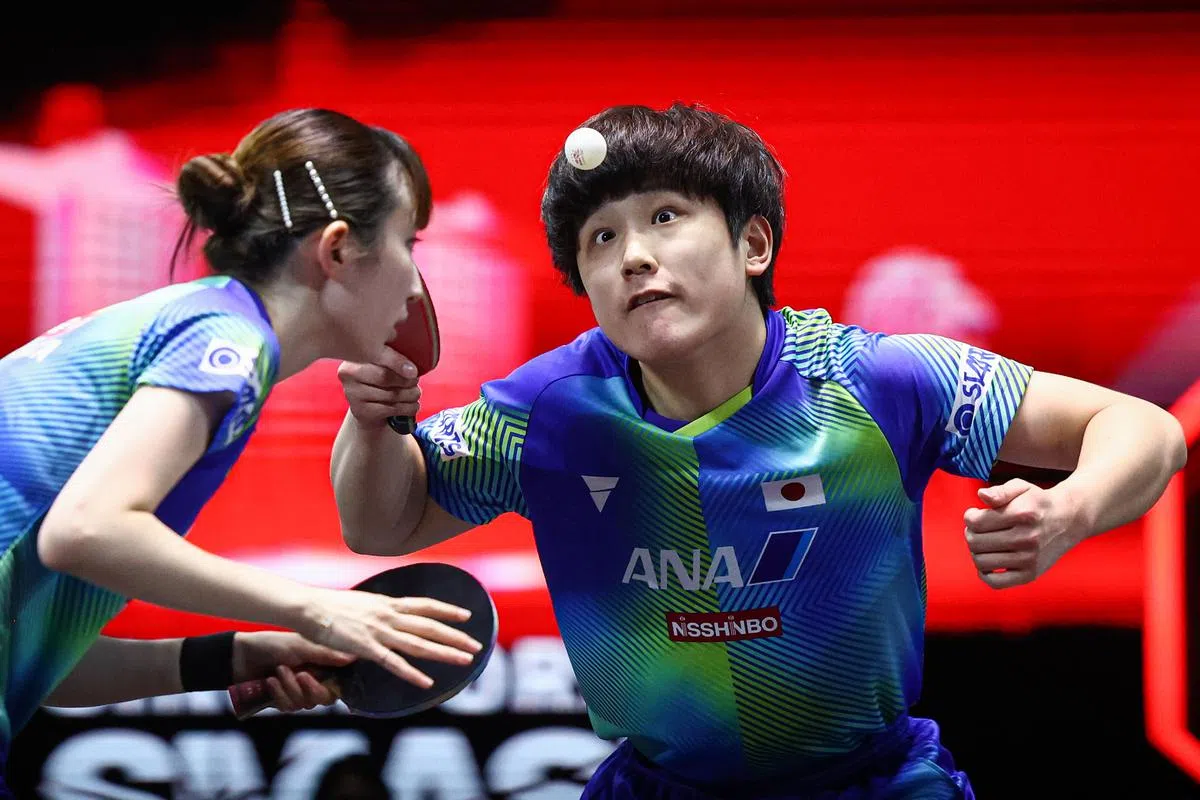 日本好手张本智和与队友早田希娜在混双项目取得比上届更好的成绩，最终斩获银牌，不敌中国组合王楚钦／孙颖莎。（李健玮摄）