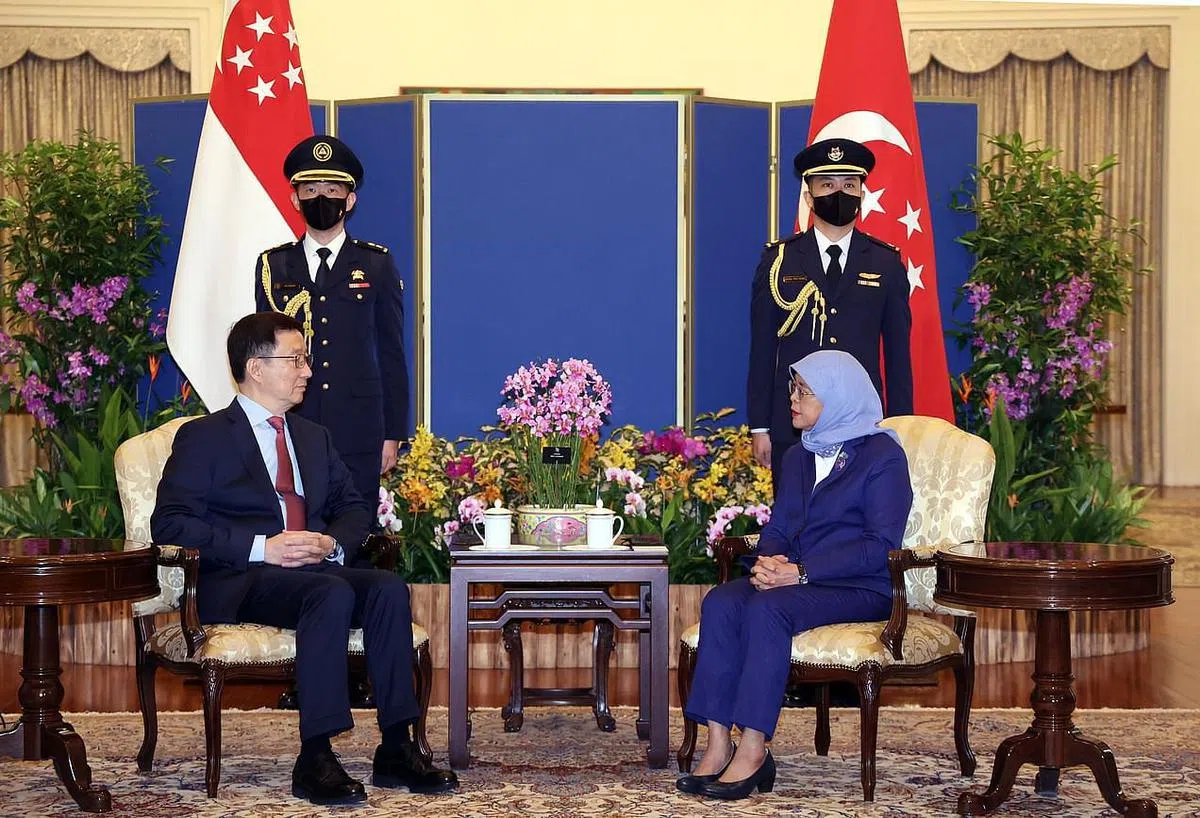 哈莉玛总统（右）在总统府与中国国务院常务副总理韩正会晤，重申了新中两国长期以来的友好关系。（邝启聪摄）