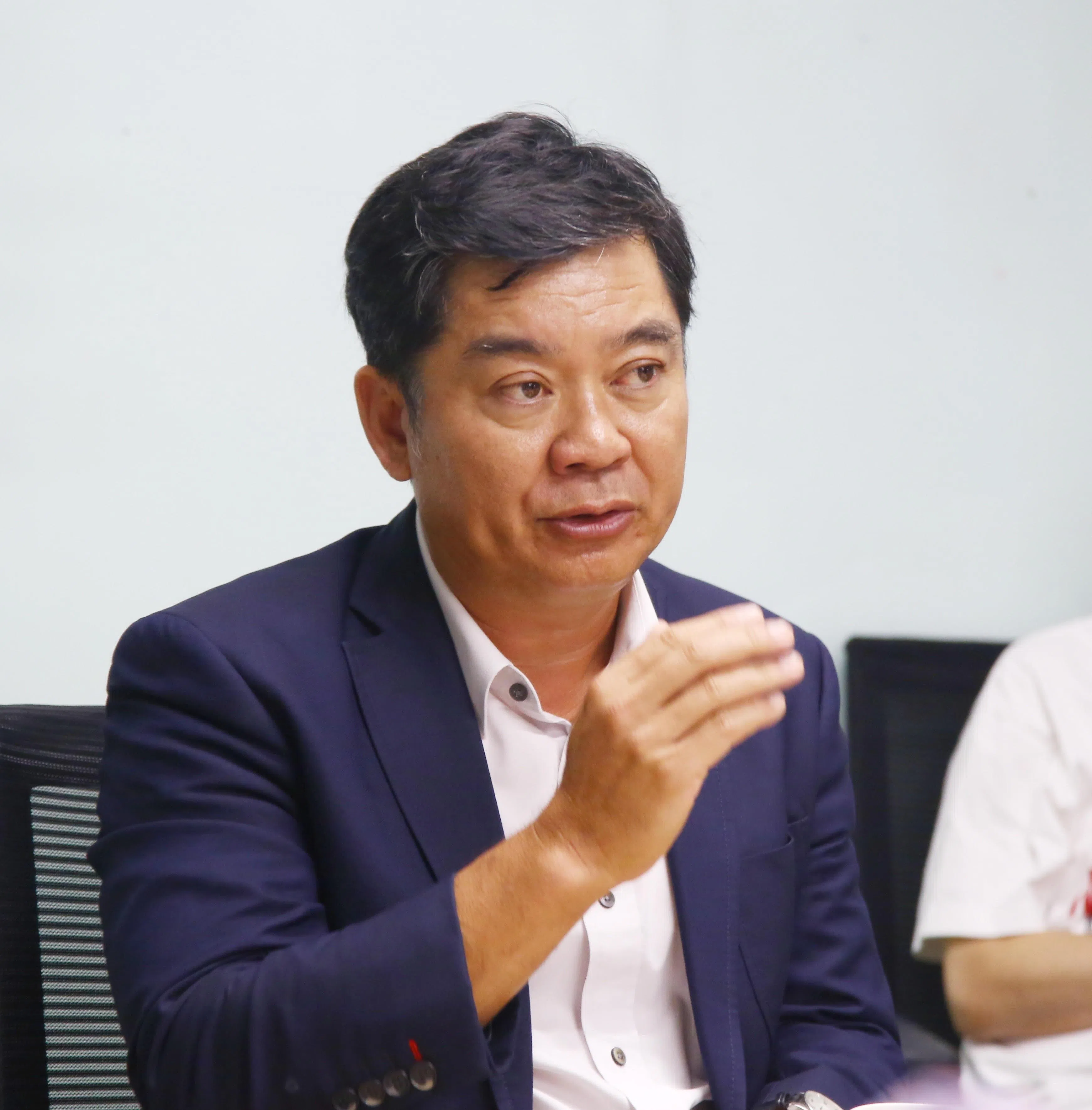 陈国强说，足总大约从今年年初开始计划这些推动我国足坛青训发展的计划。（特约陈福洲摄）