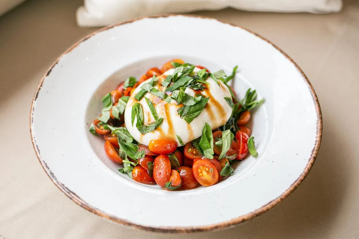 餐馆的芝士是从希腊引进的，香而不腻。（餐馆提供）