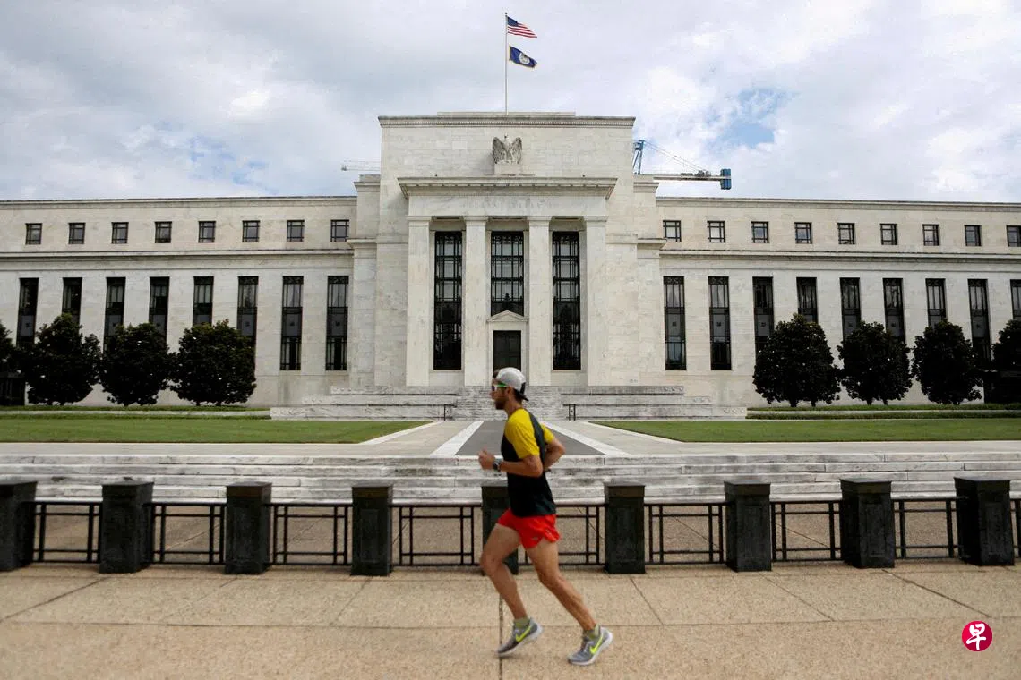 美联储四年来首减息幅度超预期提振全球股市| 联合早报