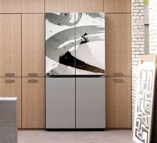 Samsung Bespoke以画作打造冰箱门。（商家提供）