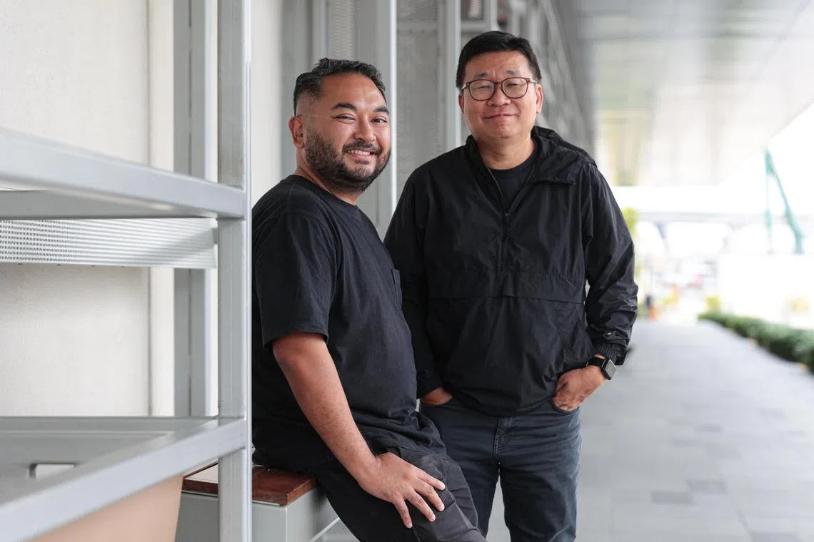 “Air”由阿迪·柯斯南（左）和郭庆亮联合执导。（李冠卫摄）