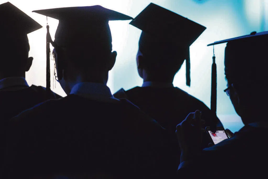 成立50周年 立杰律师事务所捐50万元助大学设奖学金培育法律人才